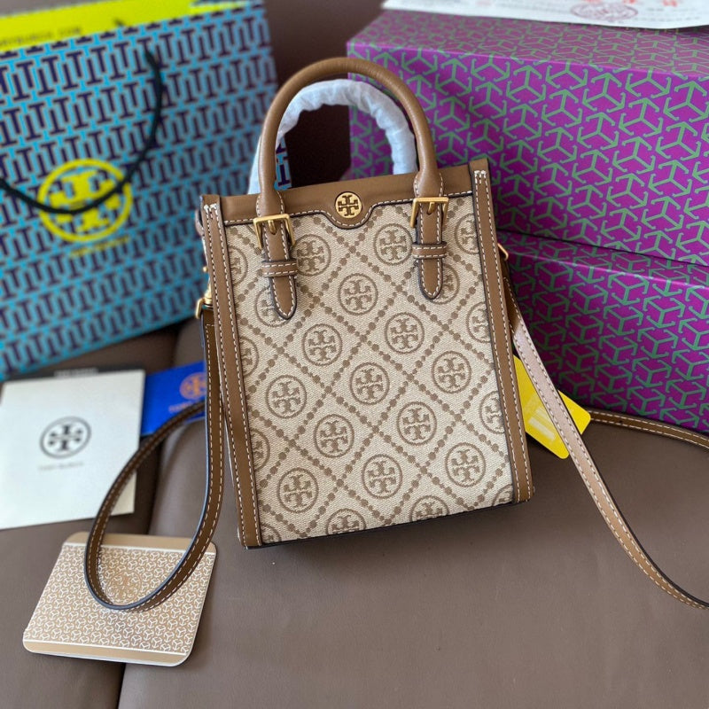 【即納】トリーバーチの人気モノグラムバケットバッグ