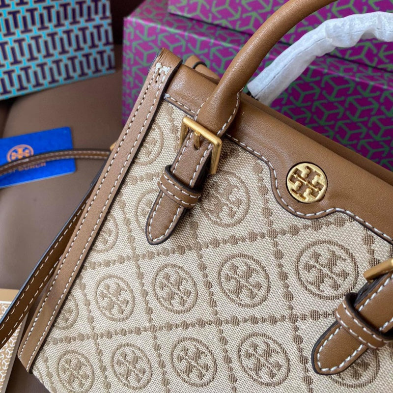 【即納】トリーバーチの人気モノグラムバケットバッグ