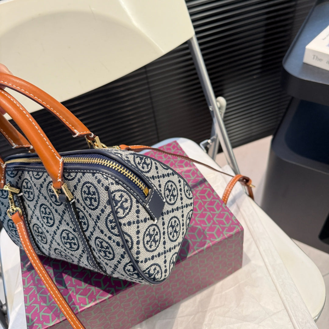 【国内完売・激レア】トリーバーチ新版ボストンミニバケットバッグ