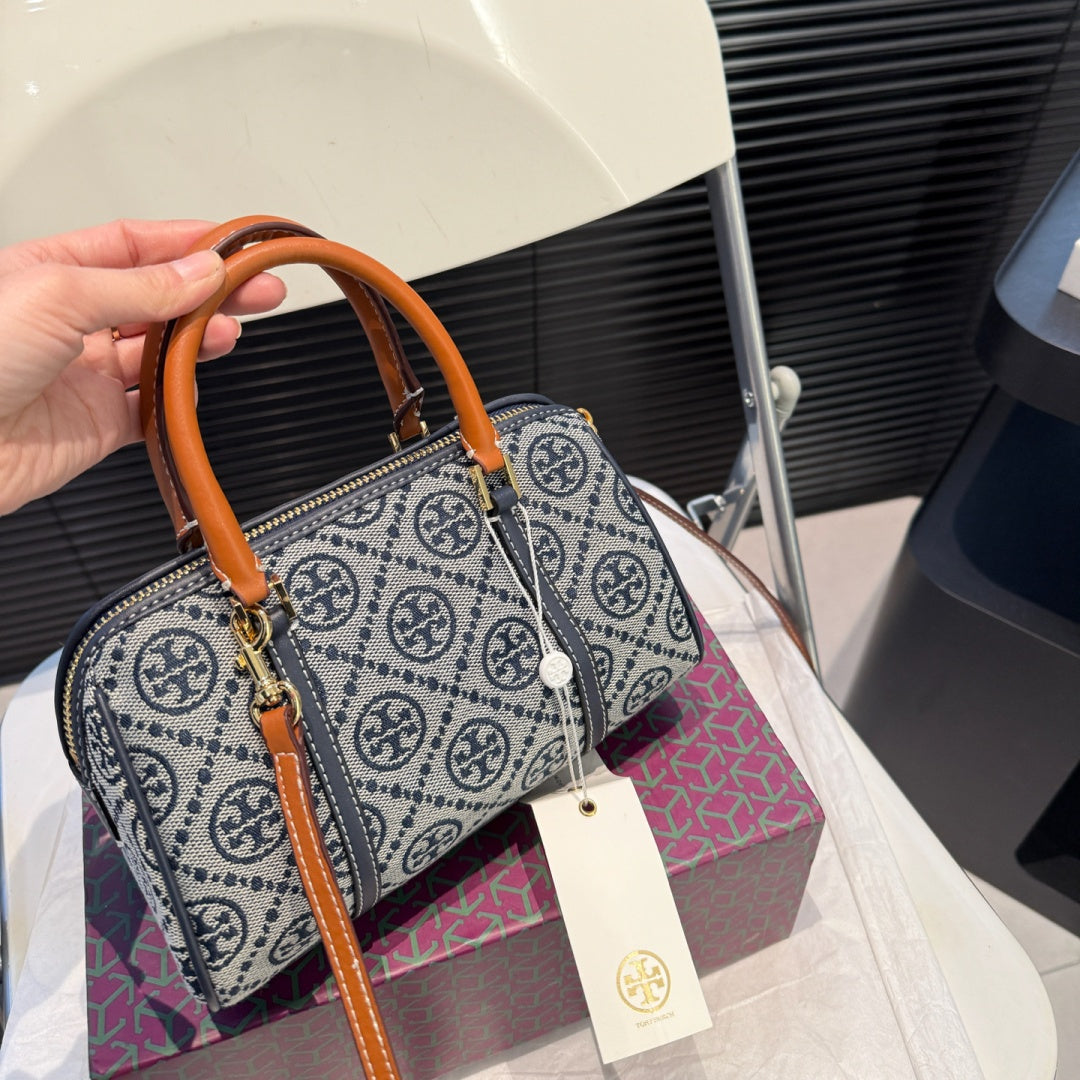 【国内完売・激レア】トリーバーチ新版ボストンミニバケットバッグ