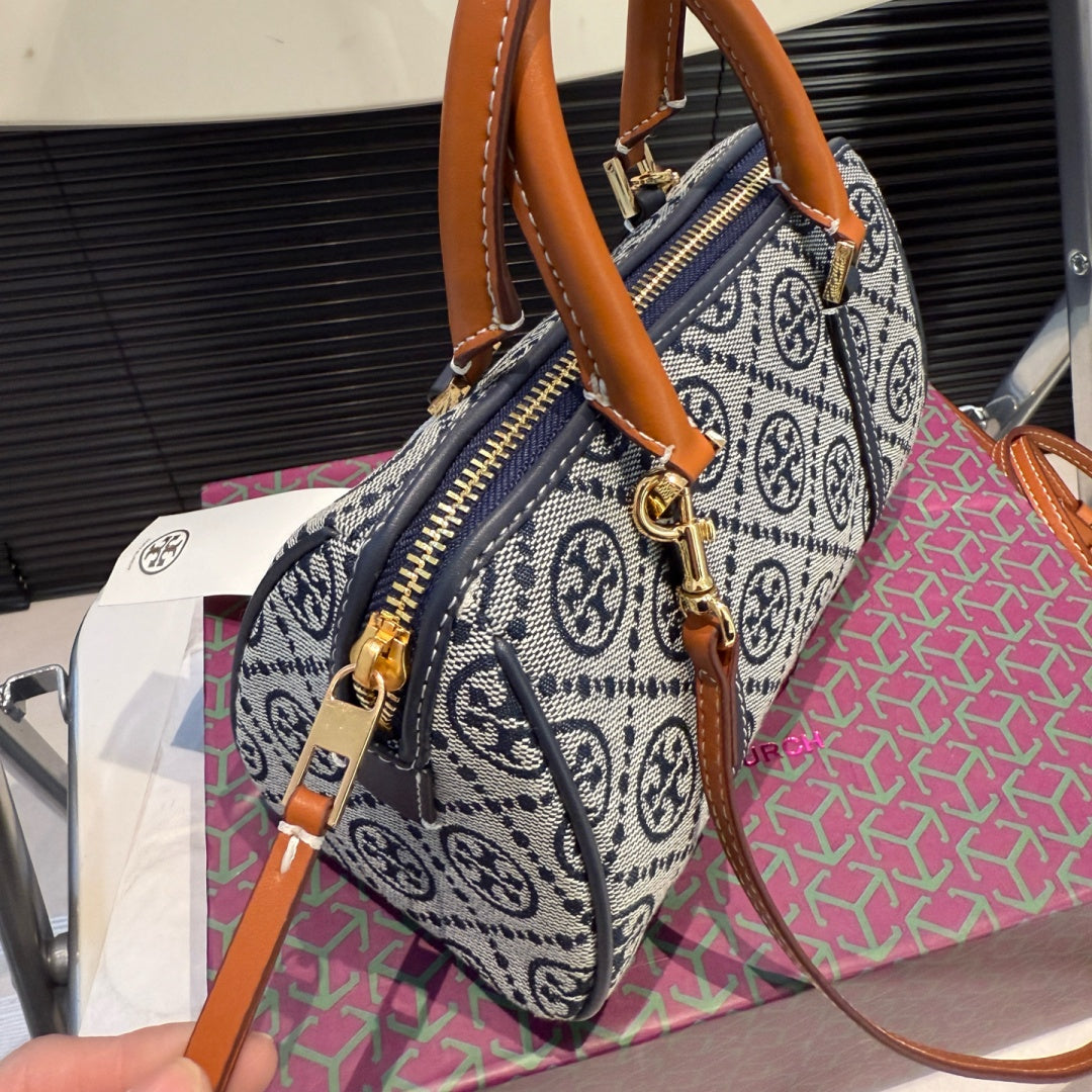 【国内完売・激レア】トリーバーチ新版ボストンミニバケットバッグ